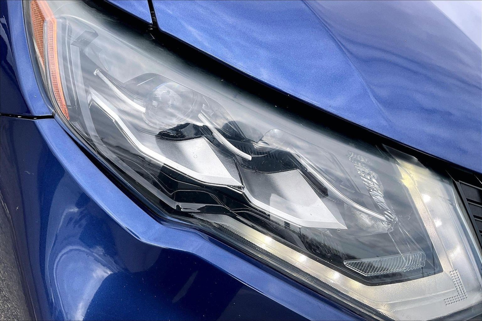 Used 2017 Nissan Rogue SL w/ SL Premium Package image 26