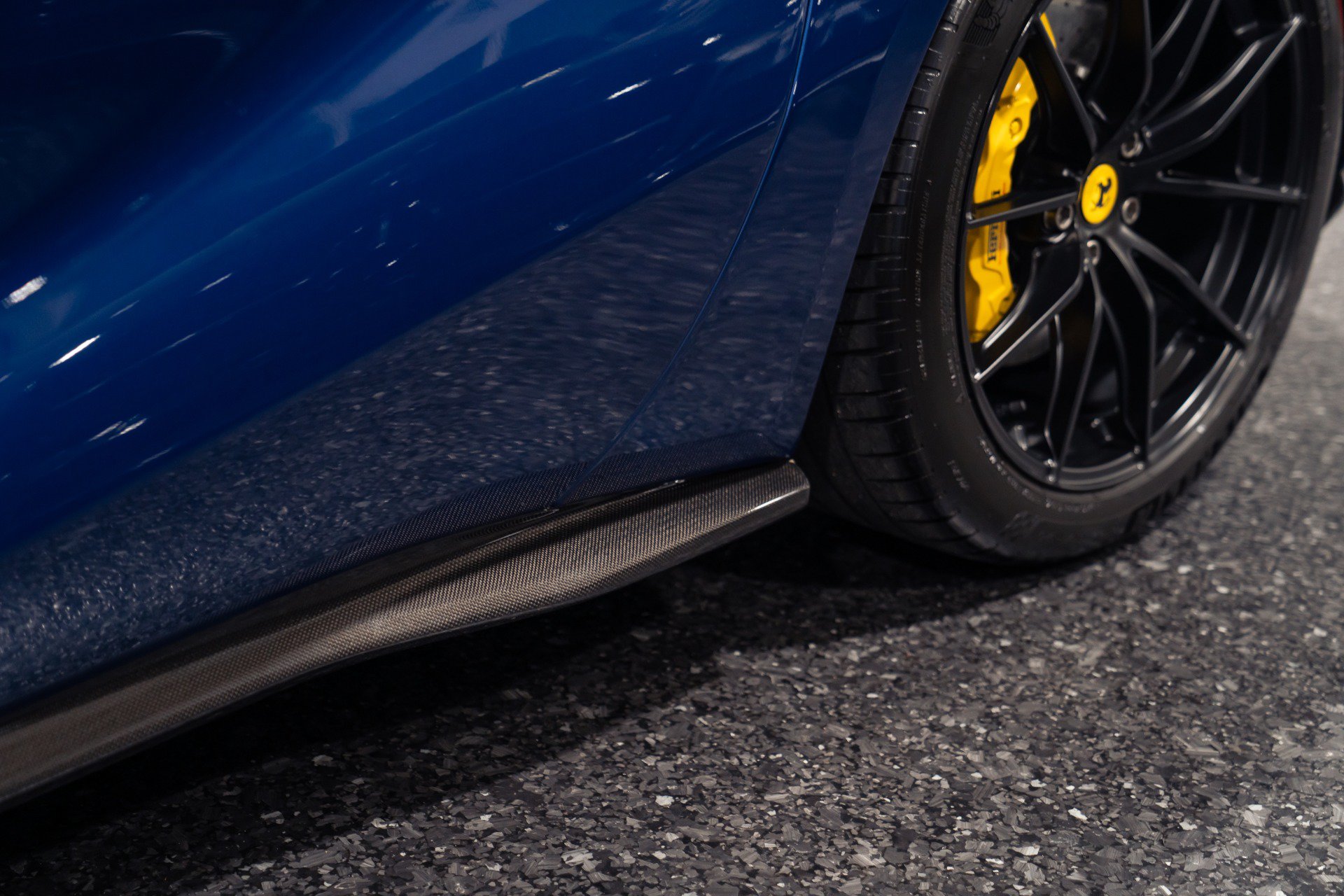 Used 2021 Ferrari 812 GTS RWD image 25