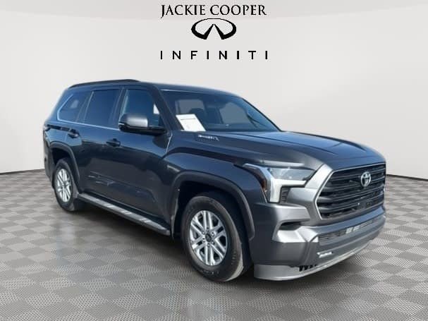 Used 2025 Toyota Sequoia SR5 image 7