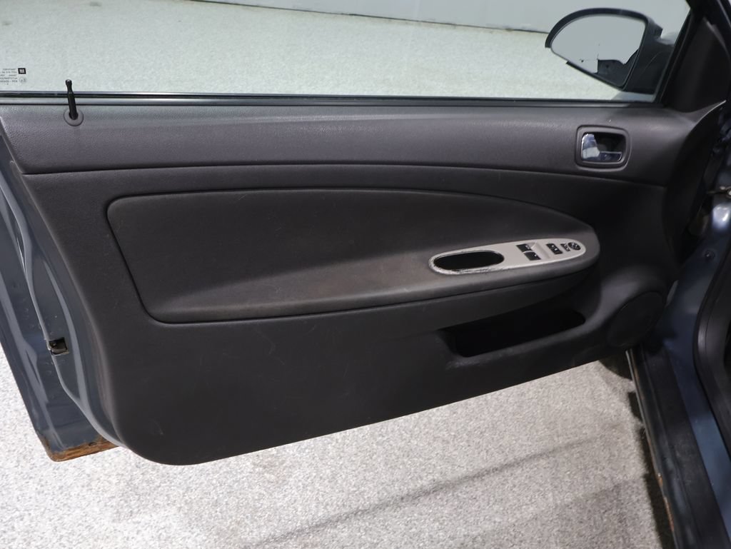 Used 2006 Chevrolet Cobalt LT w/ Preferred Equipment Group FWD image 18