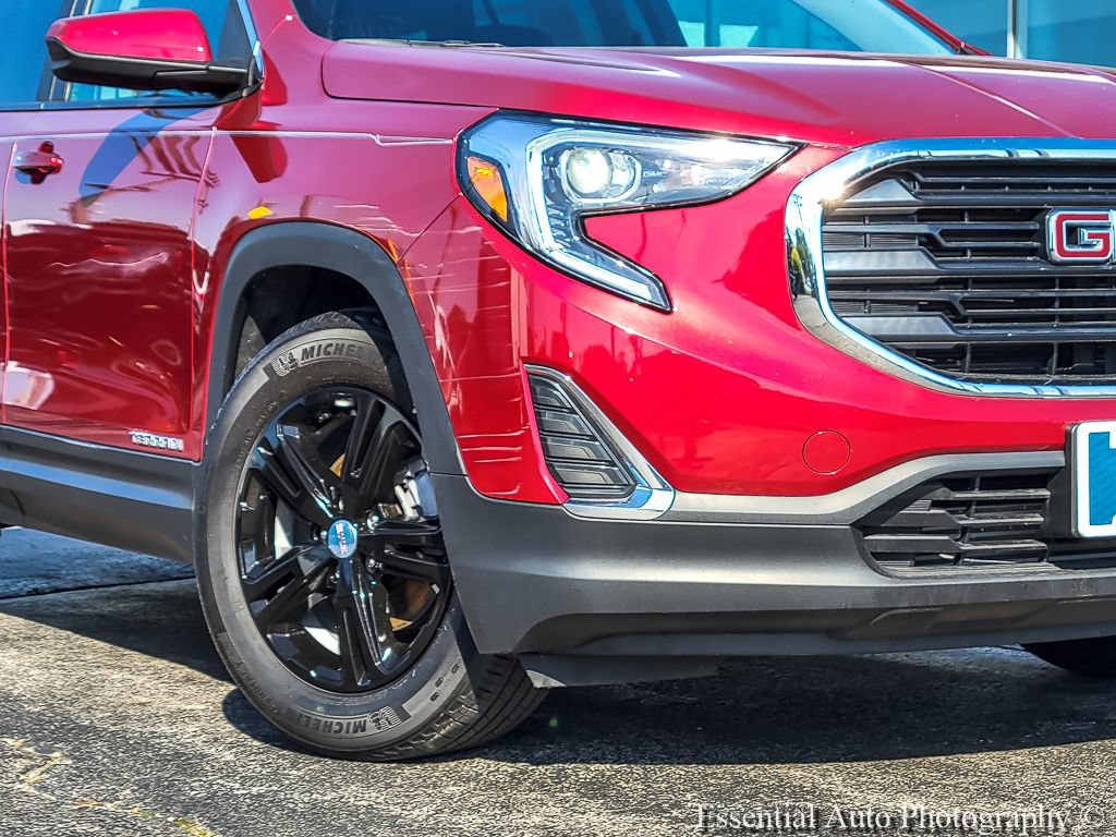 Used 2021 GMC Terrain SLE w/ Driver Convenience Package FWD image 3