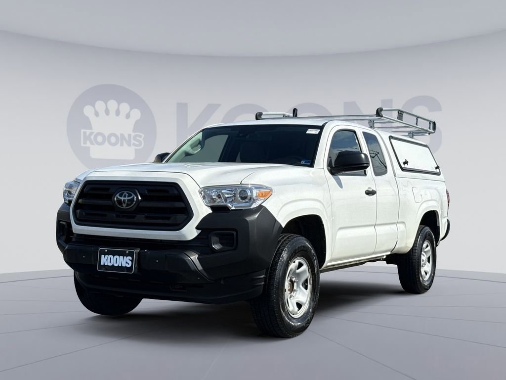 Used 2019 Toyota Tacoma SR image 1