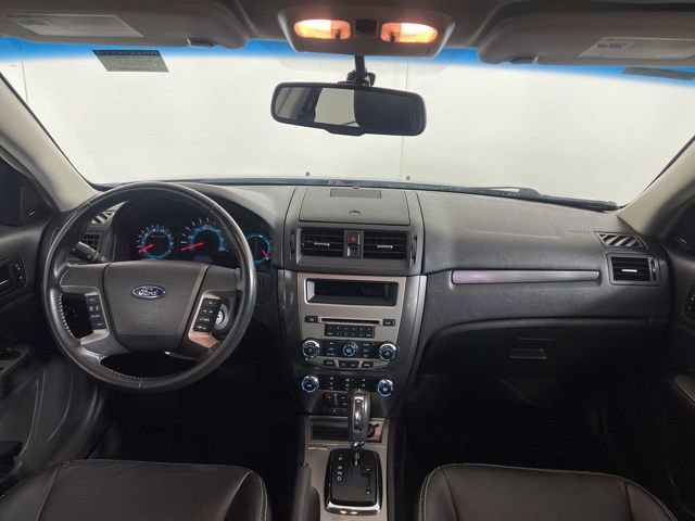 Used 2010 Ford Fusion SEL FWD image 16