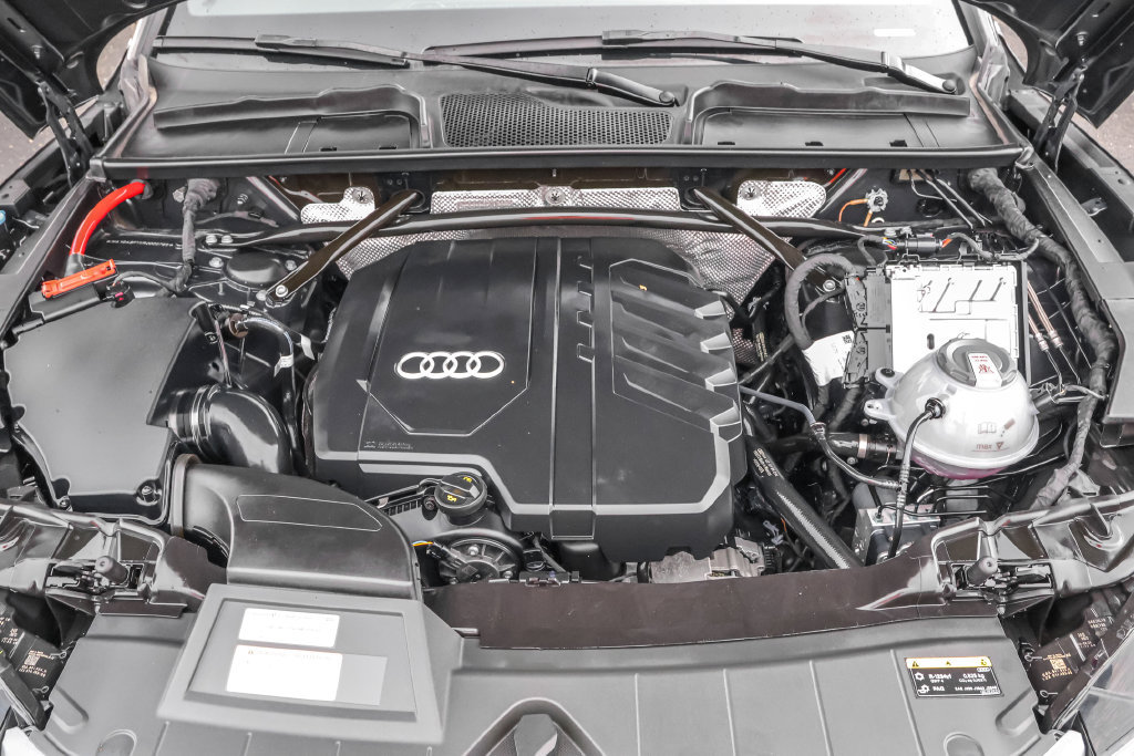 Used 2024 Audi Q5 2.0T Premium w/ Convenience Package AWD/4WD image 42