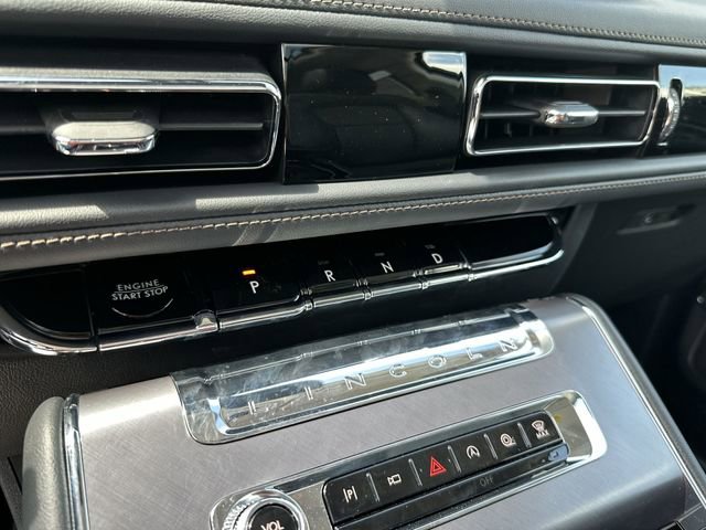 New 2025 Lincoln Aviator 2WD w/ Equipment Group 101A image 20