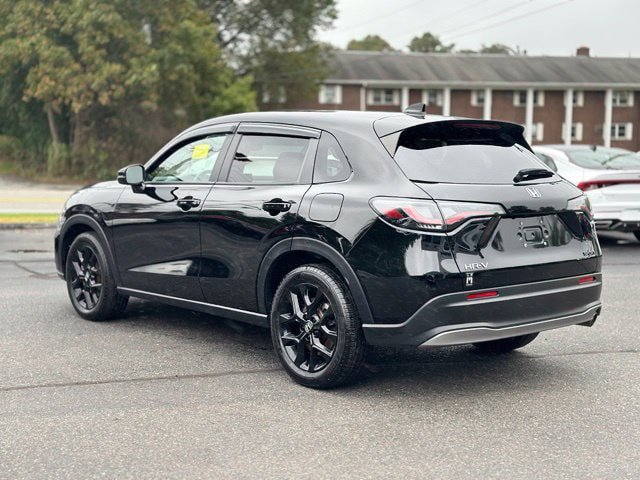 Used 2025 Honda HR-V Sport image 4