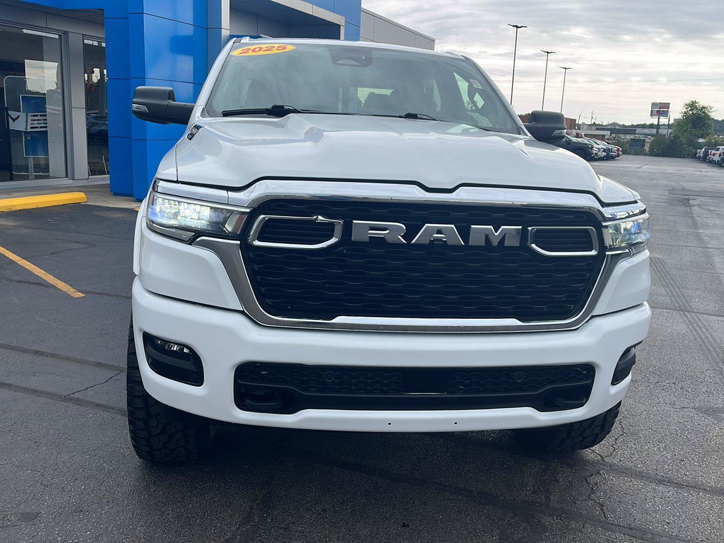 Used 2025 RAM 1500 Big Horn AWD/4WD image 8