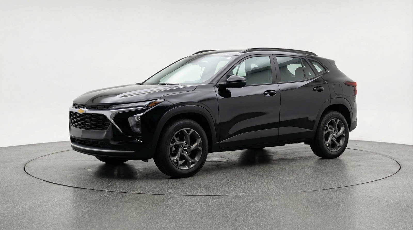 Used 2025 Chevrolet Trax LT image 3