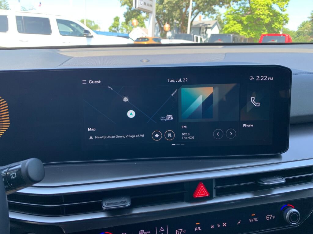 Used 2025 Kia Sorento S image 17