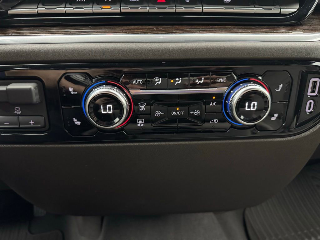 Used 2025 GMC Sierra 1500 SLE image 27