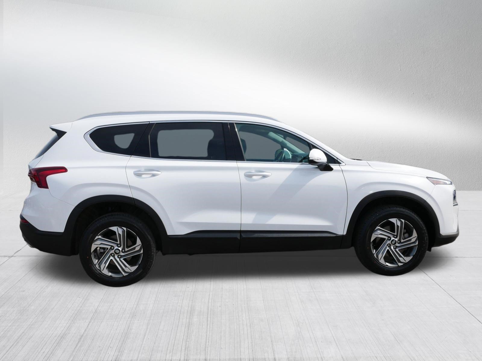 Certified 2023 Hyundai Santa Fe SEL AWD/4WD image 8
