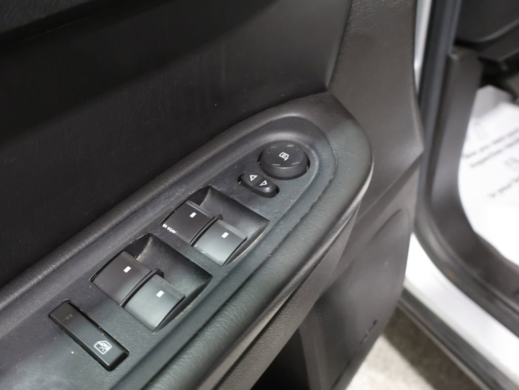 Used 2012 Chevrolet Traverse LT image 13