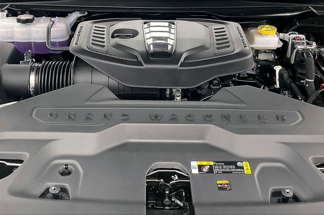 New 2026 Jeep Grand Wagoneer L Summit w/ Premium Group III image 40