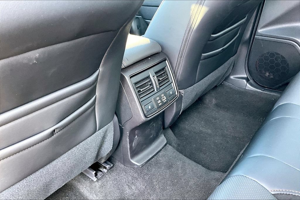 Used 2026 Subaru Forester Touring AWD/4WD image 10