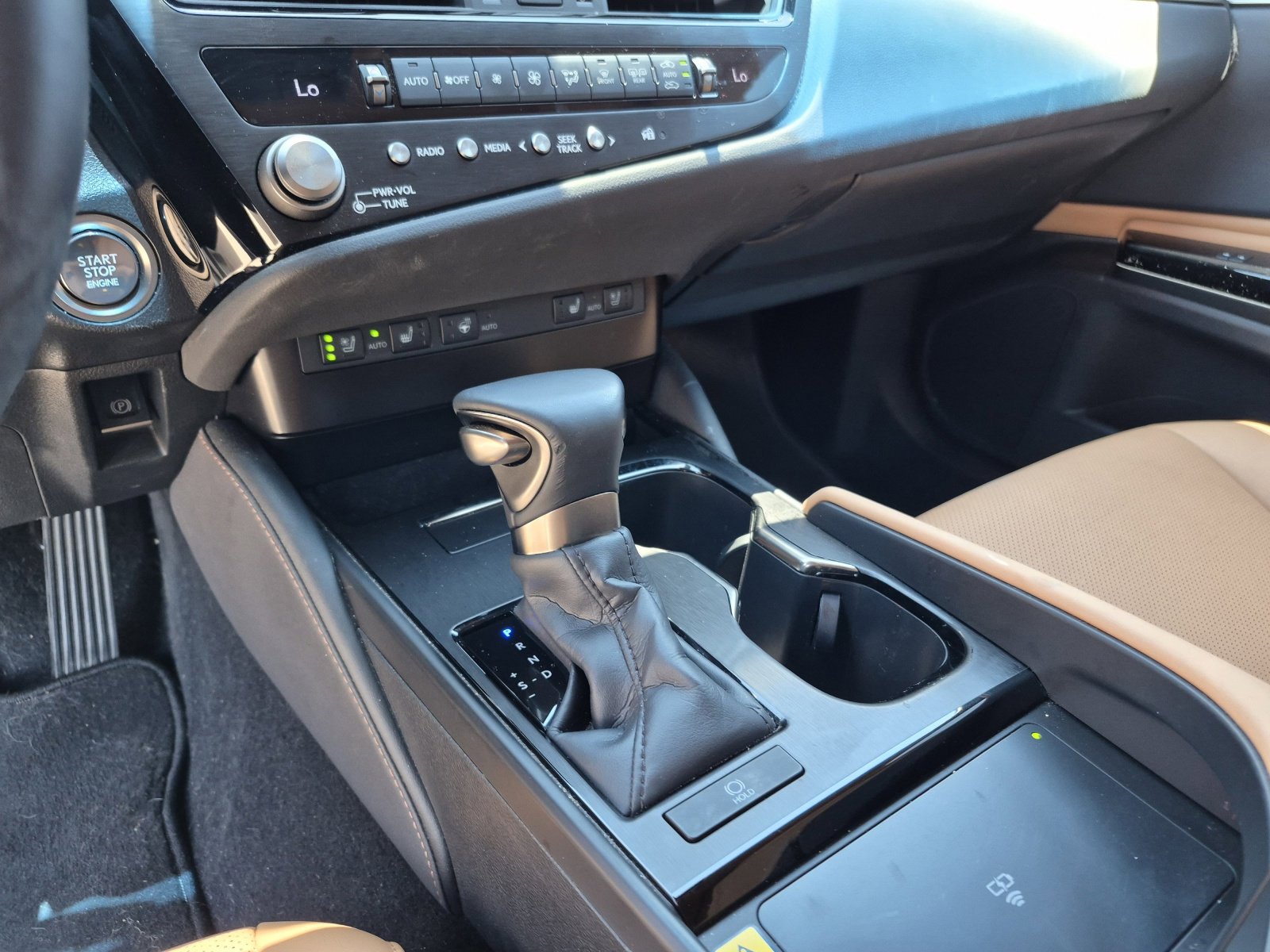 Used 2024 Lexus ES 350 w/ Premium Package FWD image 12