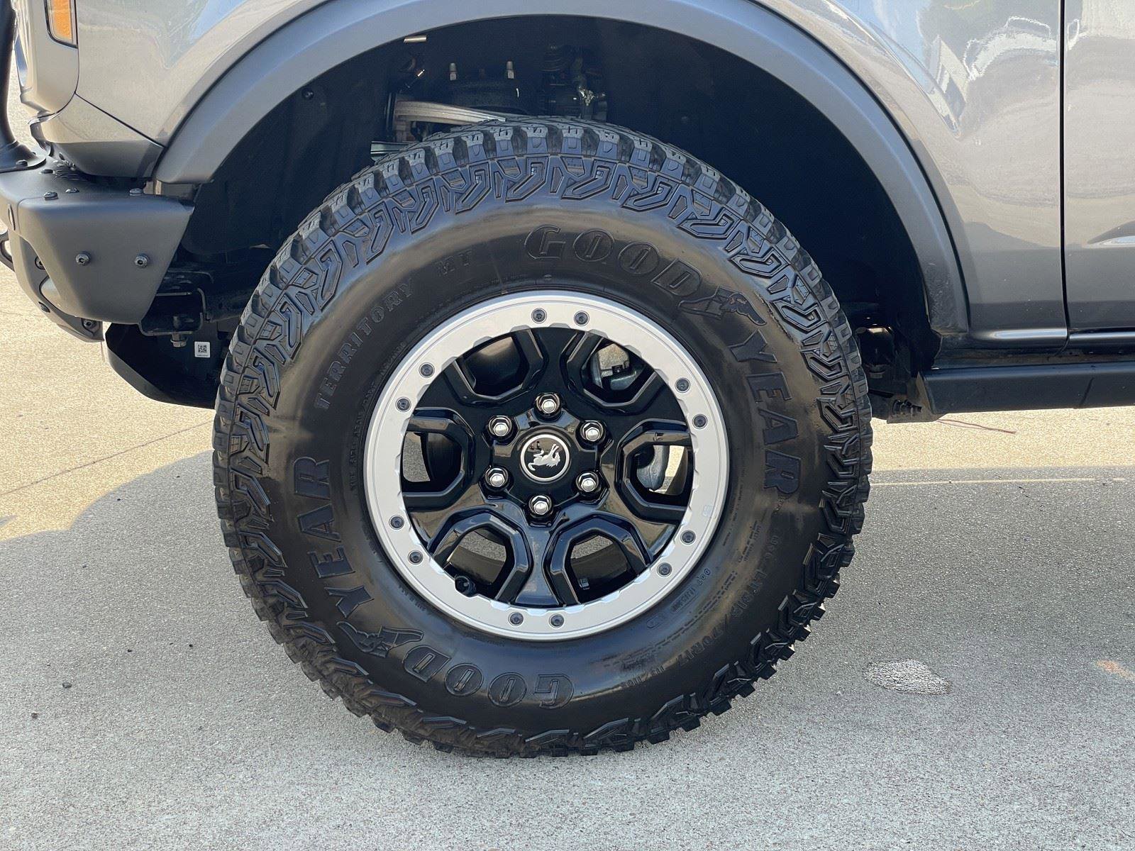 Used 2024 Ford Bronco Badlands image 48