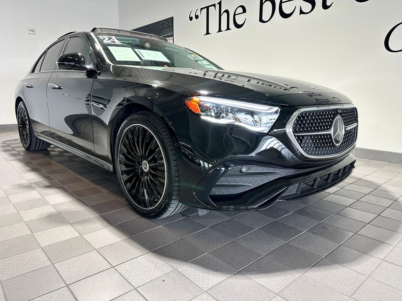 Used 2024 Mercedes-Benz E 350 4MATIC Sedan video 1