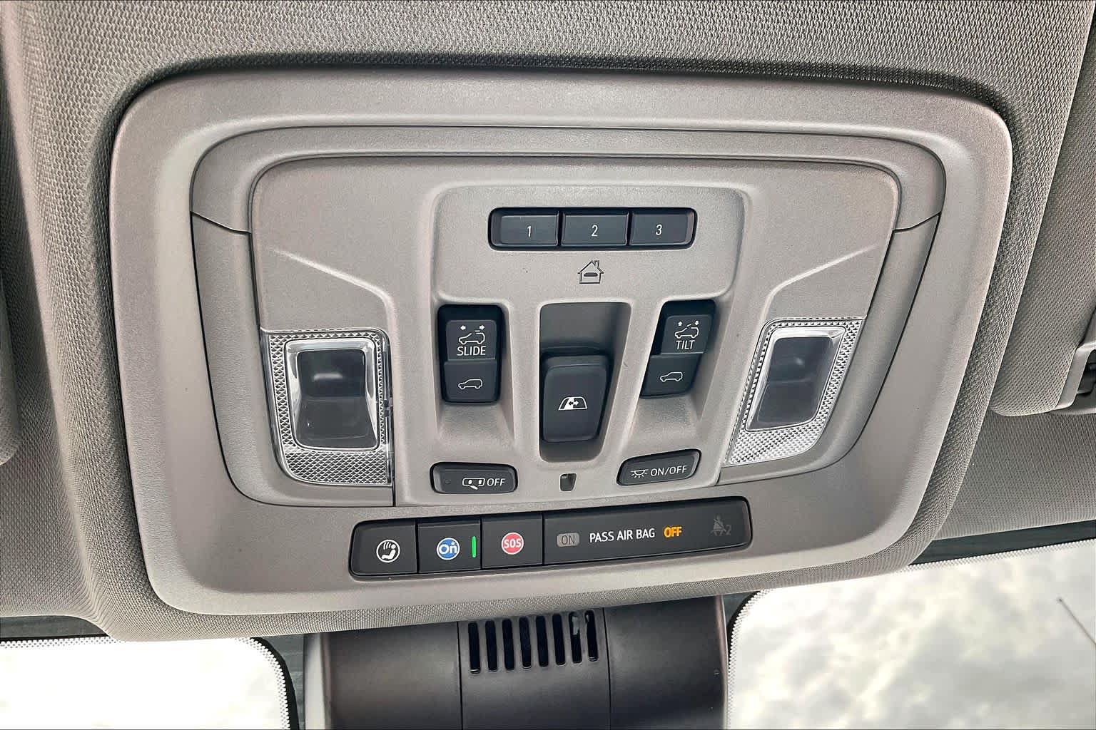 Used 2023 GMC Sierra 1500 SLT AWD/4WD image 33