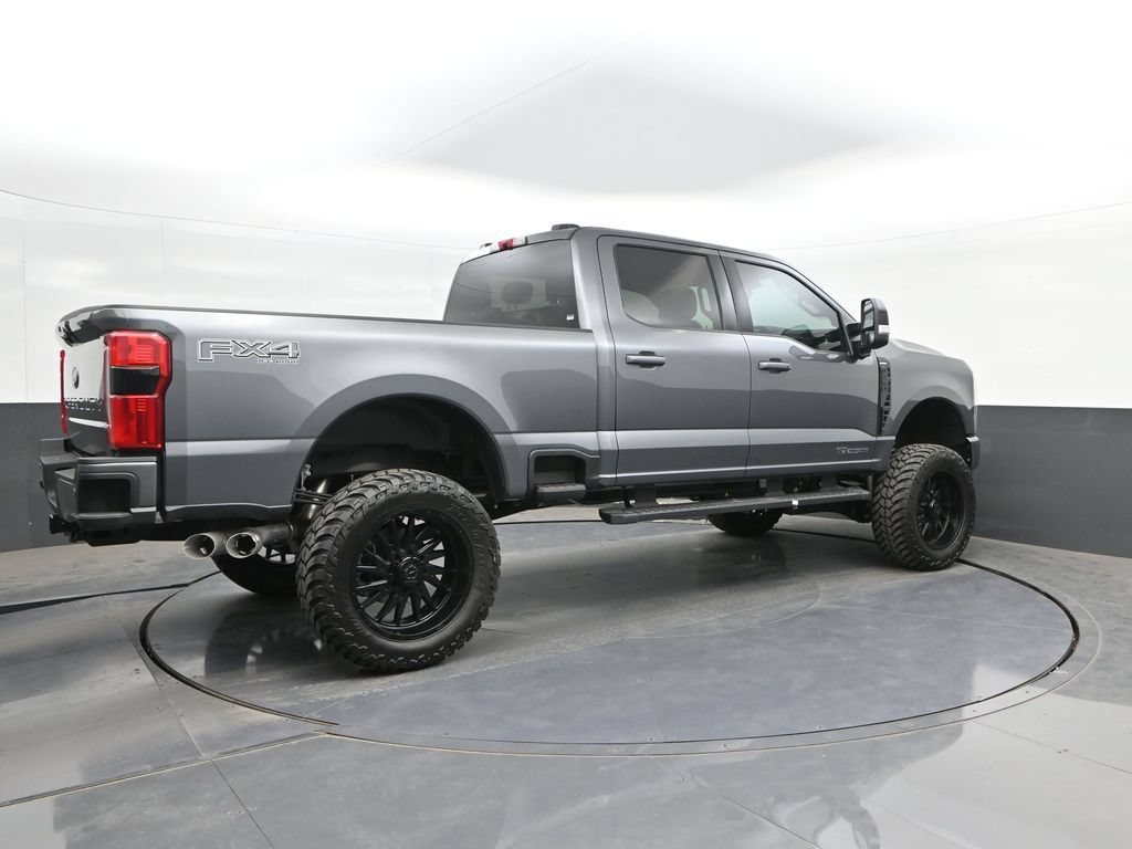 New 2026 Ford F250 Lariat w/ Black Appearance Package AWD/4WD image 15