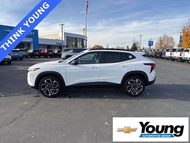 New 2026 Chevrolet Trax RS w/ Sunroof Package image 4