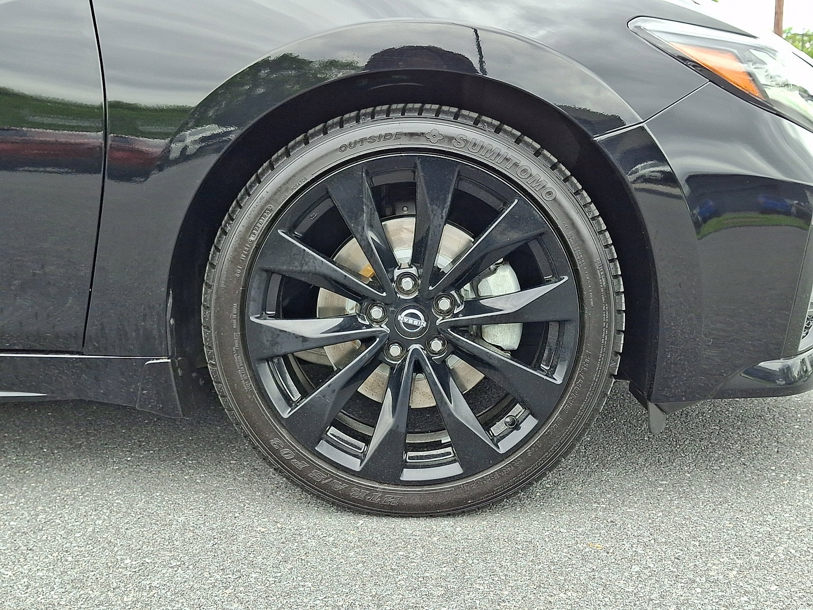 Used 2023 Nissan Maxima SR w/ Sport Mat Group FWD image 12