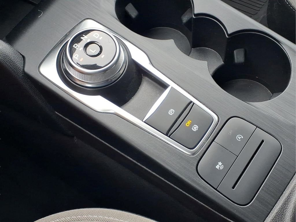 Used 2022 Ford Escape SE w/ Cold Weather Package image 10