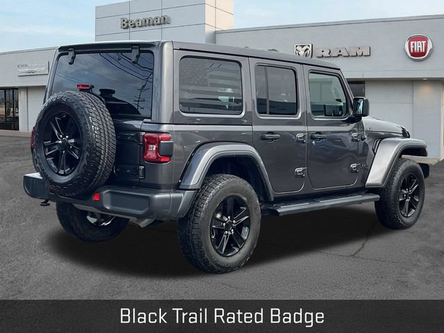 Used 2022 Jeep Wrangler Unlimited Sahara AWD/4WD image 7