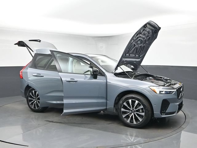 Used 2024 Volvo XC60 B5 Plus w/ Protection Package Premier AWD/4WD image 46