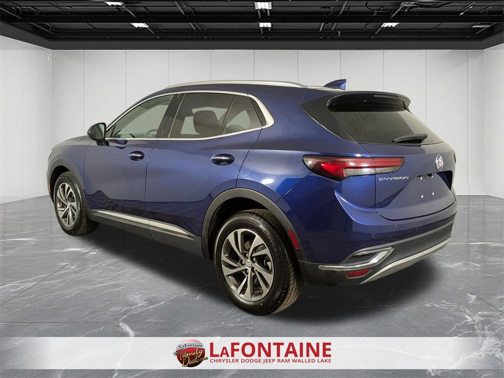 Used 2023 Buick Envision Essence image 3