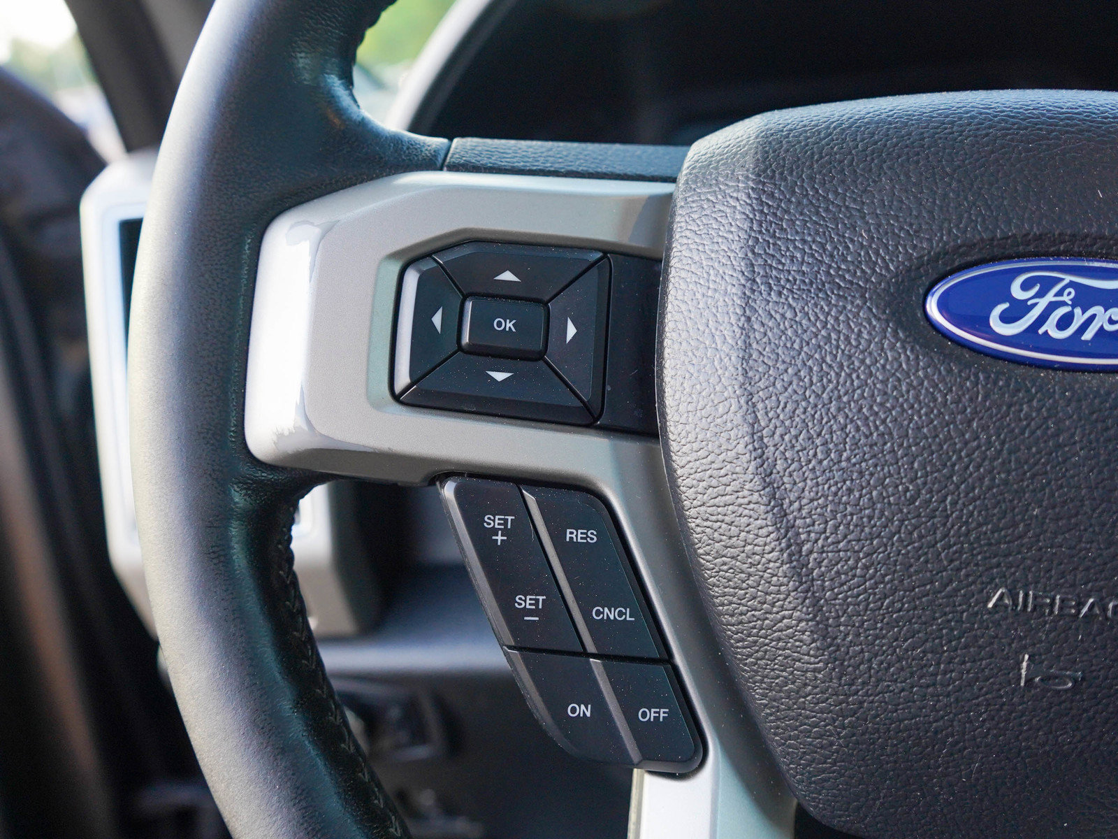 Used 2019 Ford F250 Lariat AWD/4WD image 29