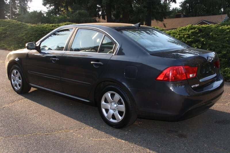 Used 2010 Kia Optima LX FWD image 4