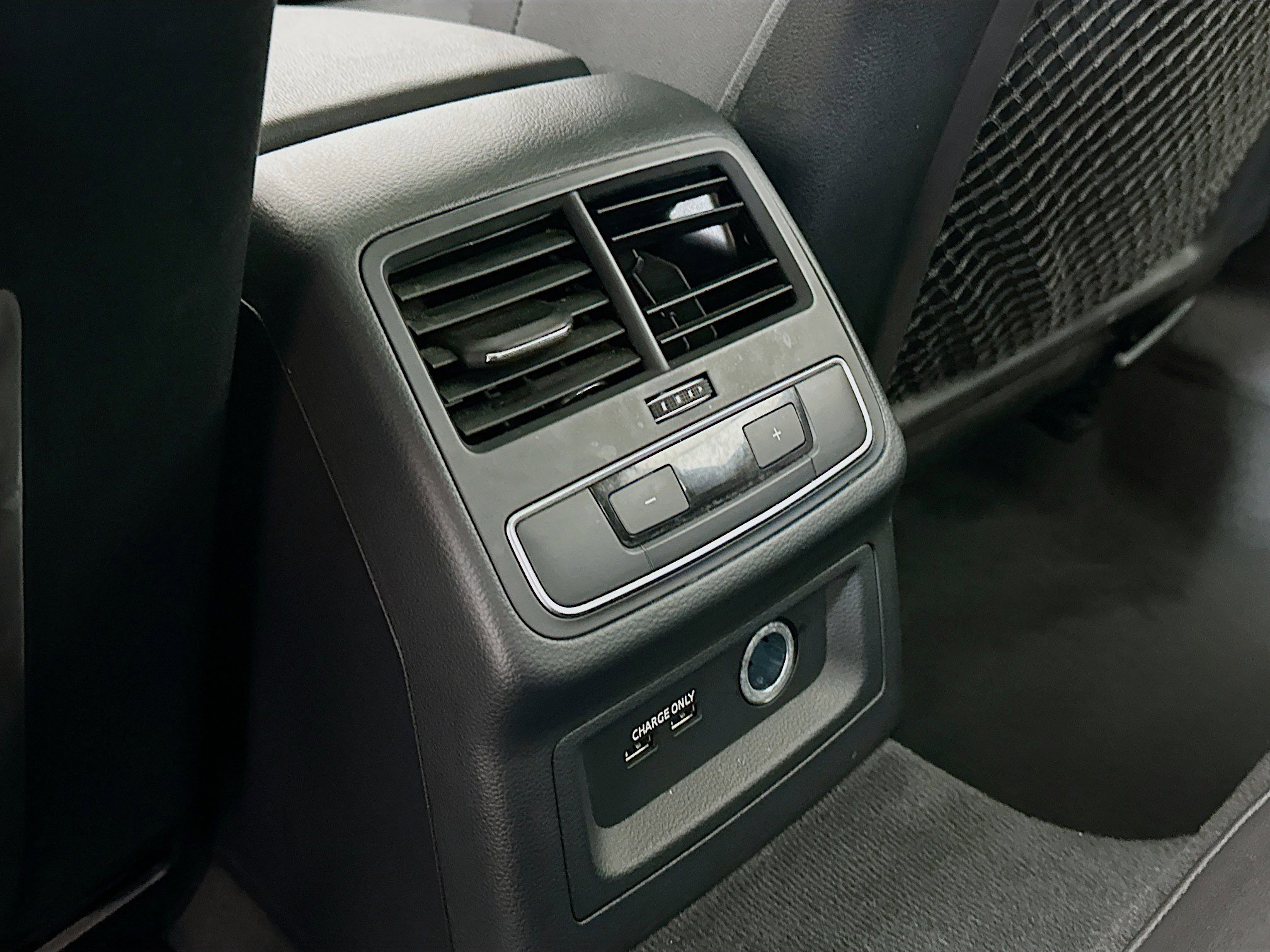 Used 2023 Audi A4 2.0T Premium Plus image 28