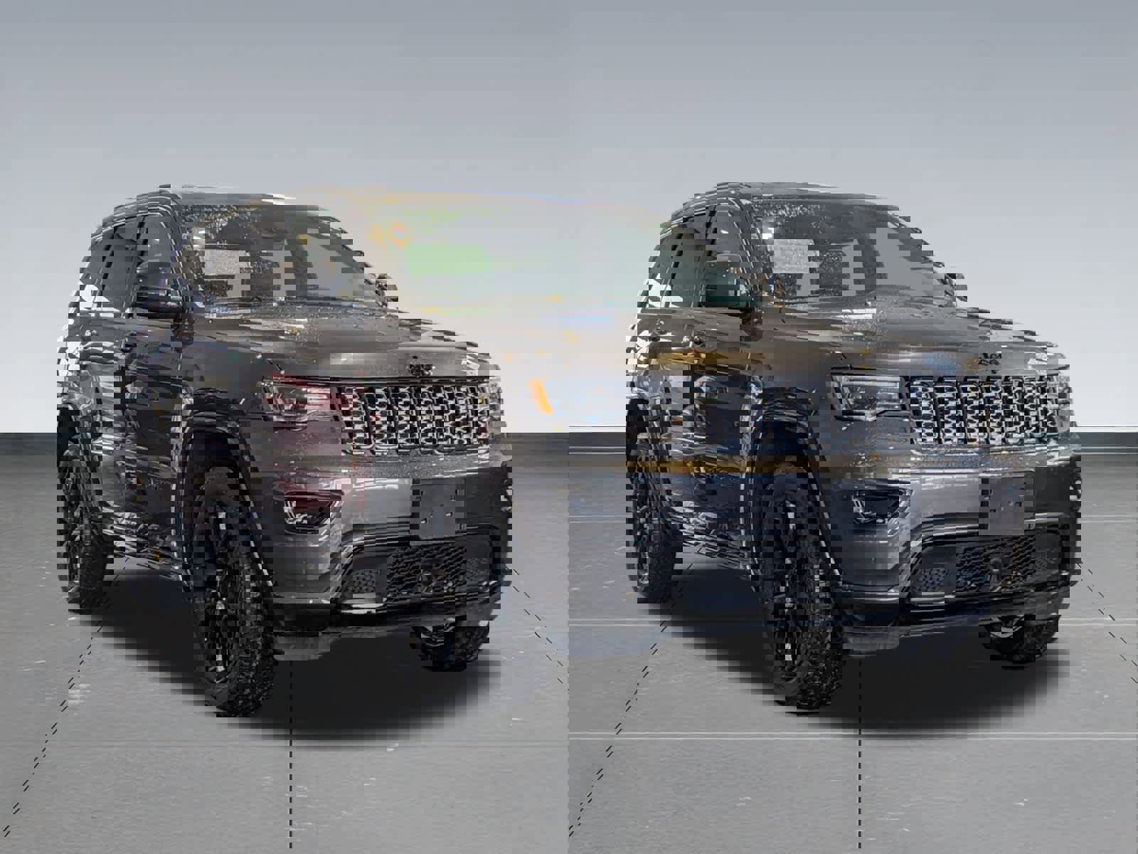 Used 2021 Jeep Grand Cherokee Laredo X image 8