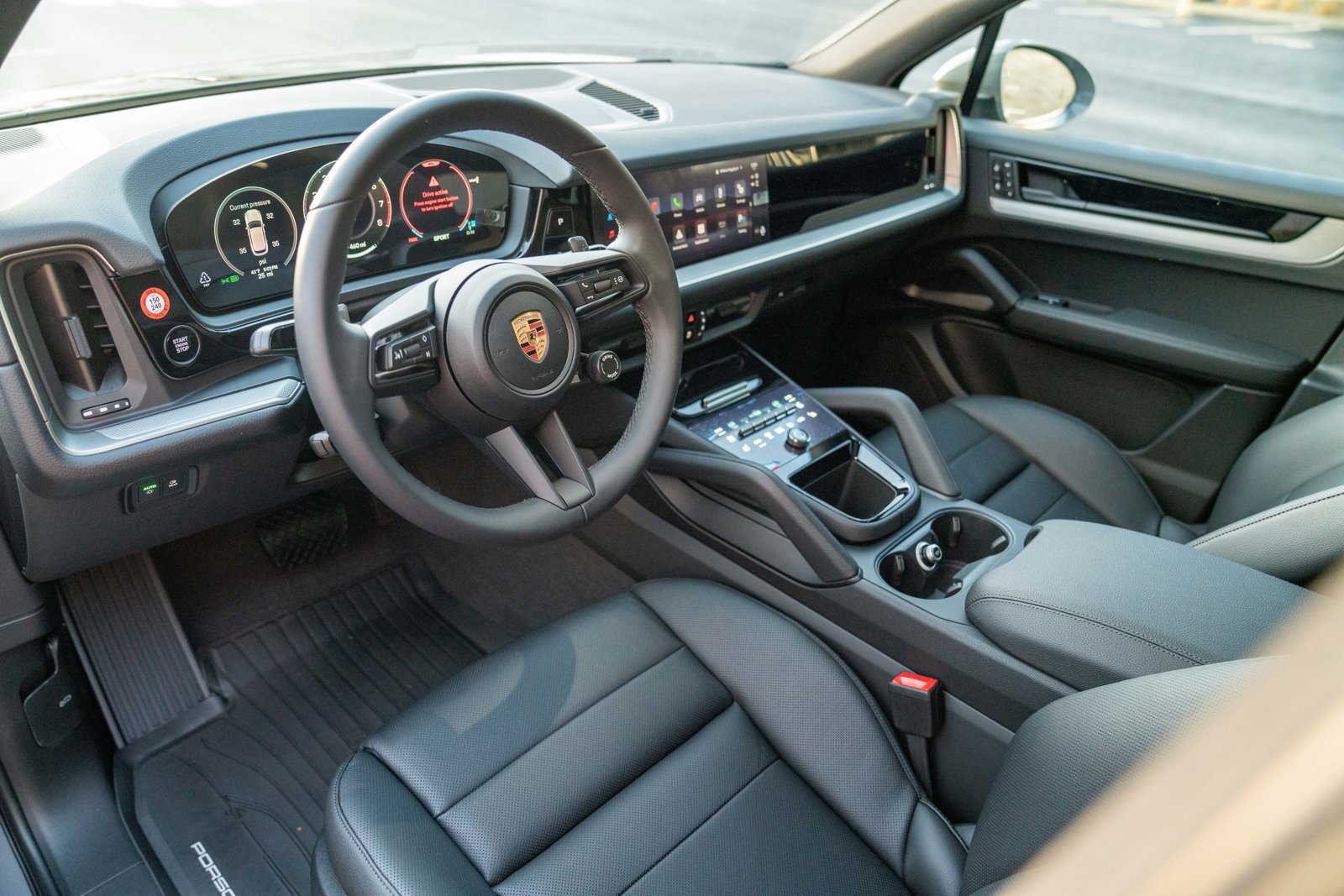 Certified 2026 Porsche Cayenne AWD/4WD image 4