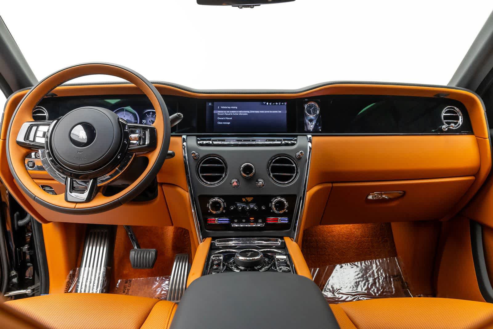 New 2026 Rolls-Royce Cullinan AWD/4WD image 2