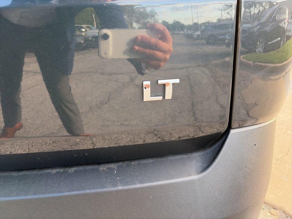 Used 2021 Chevrolet Traverse LT FWD image 7