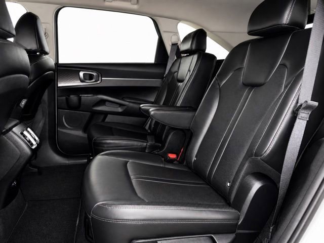 Used 2025 Kia Sorento EX AWD/4WD image 20