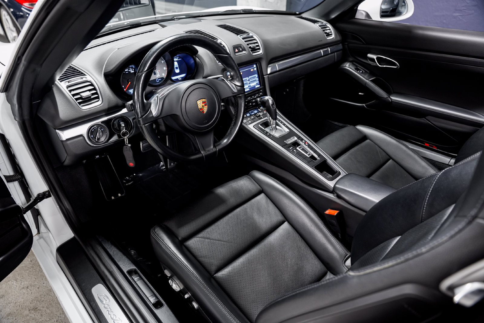 Used 2015 Porsche Boxster S RWD image 9