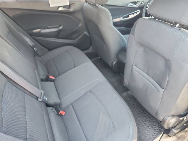 Used 2017 Chevrolet Cruze LT FWD image 18