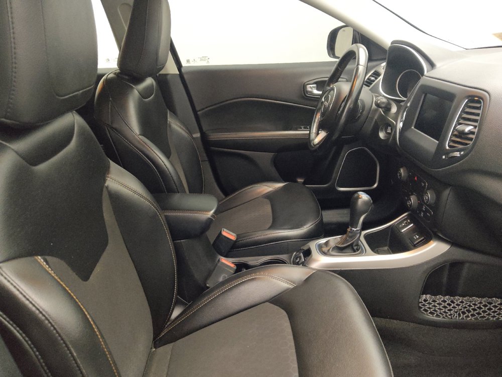 Used 2020 Jeep Compass Latitude FWD image 21