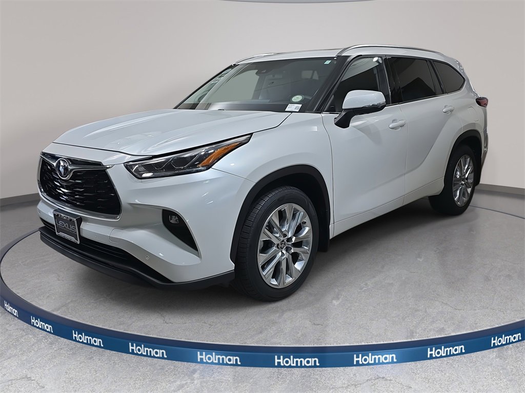 Used 2022 Toyota Highlander Limited