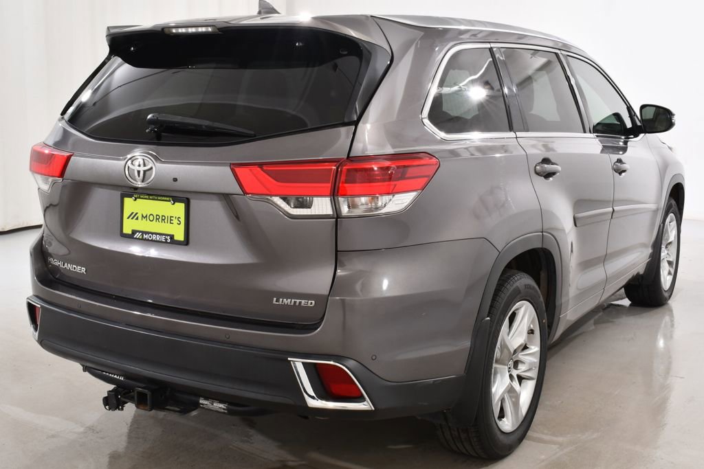 Used 2017 Toyota Highlander Limited FWD image 12