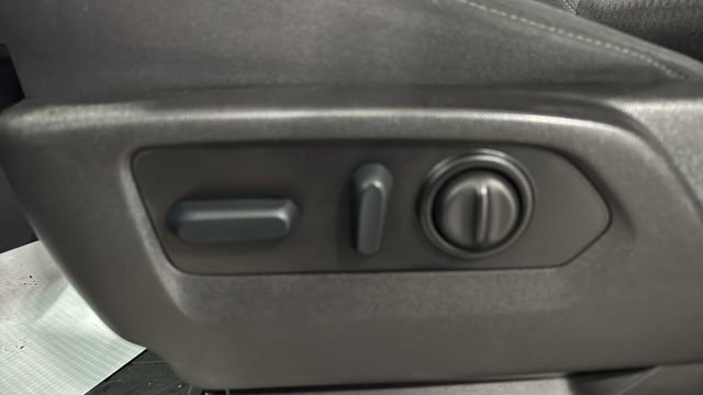 Used 2022 Chevrolet Silverado 1500 RST image 23