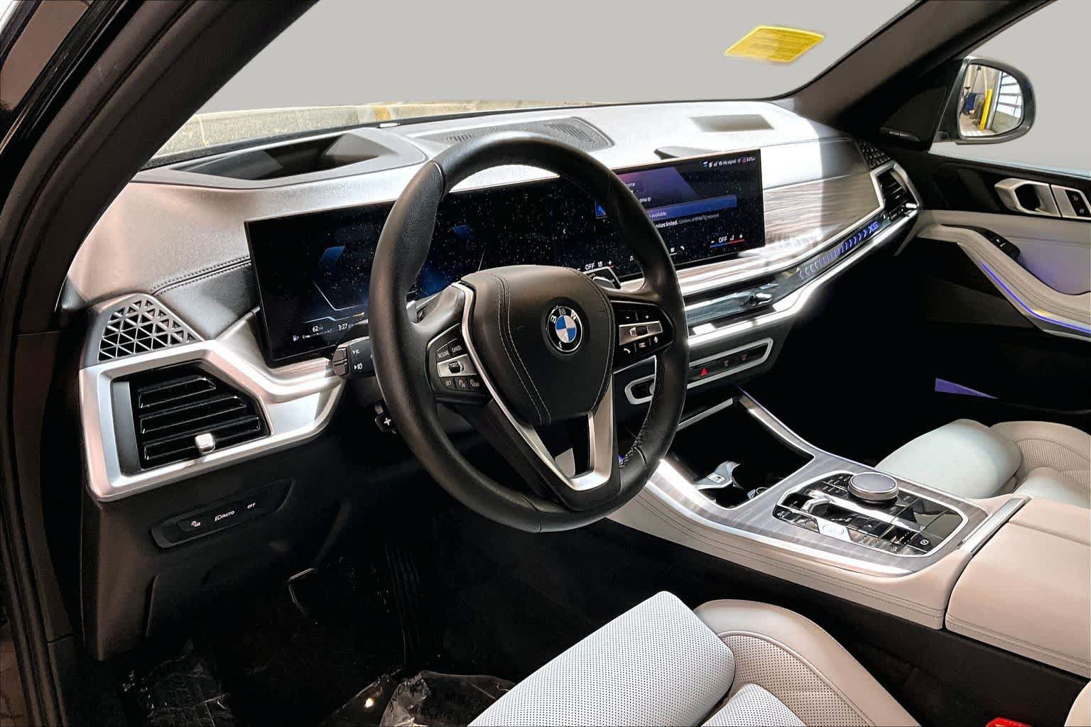 Used 2024 BMW X5 xDrive40i w/ Premium Package AWD/4WD image 17