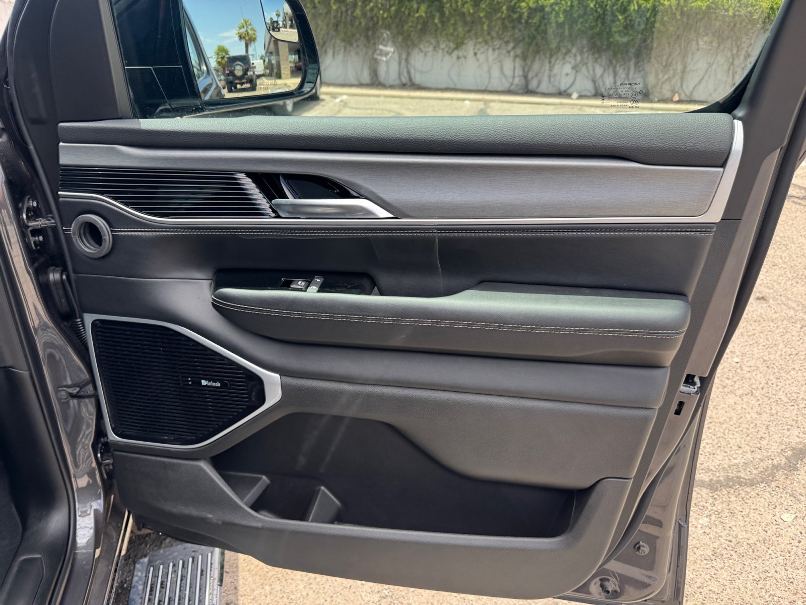 New 2026 Jeep Grand Wagoneer Limited AWD/4WD image 16