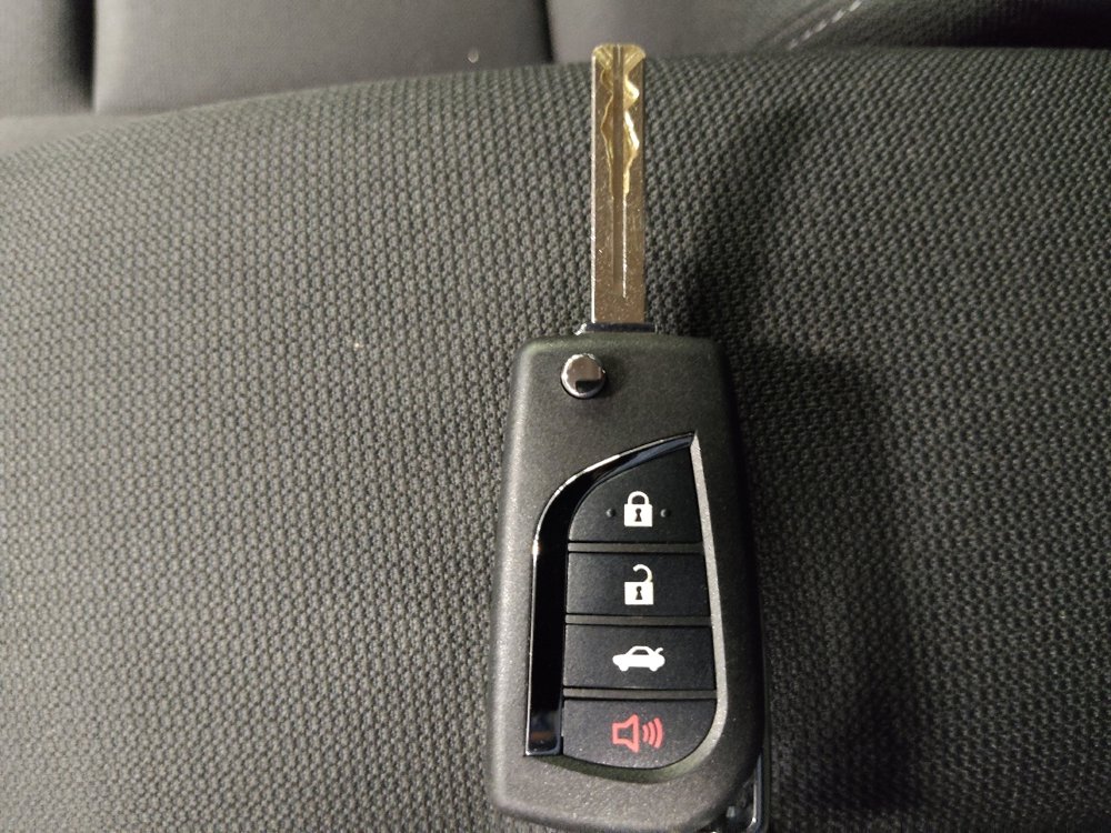 Used 2023 Toyota Corolla LE image 32