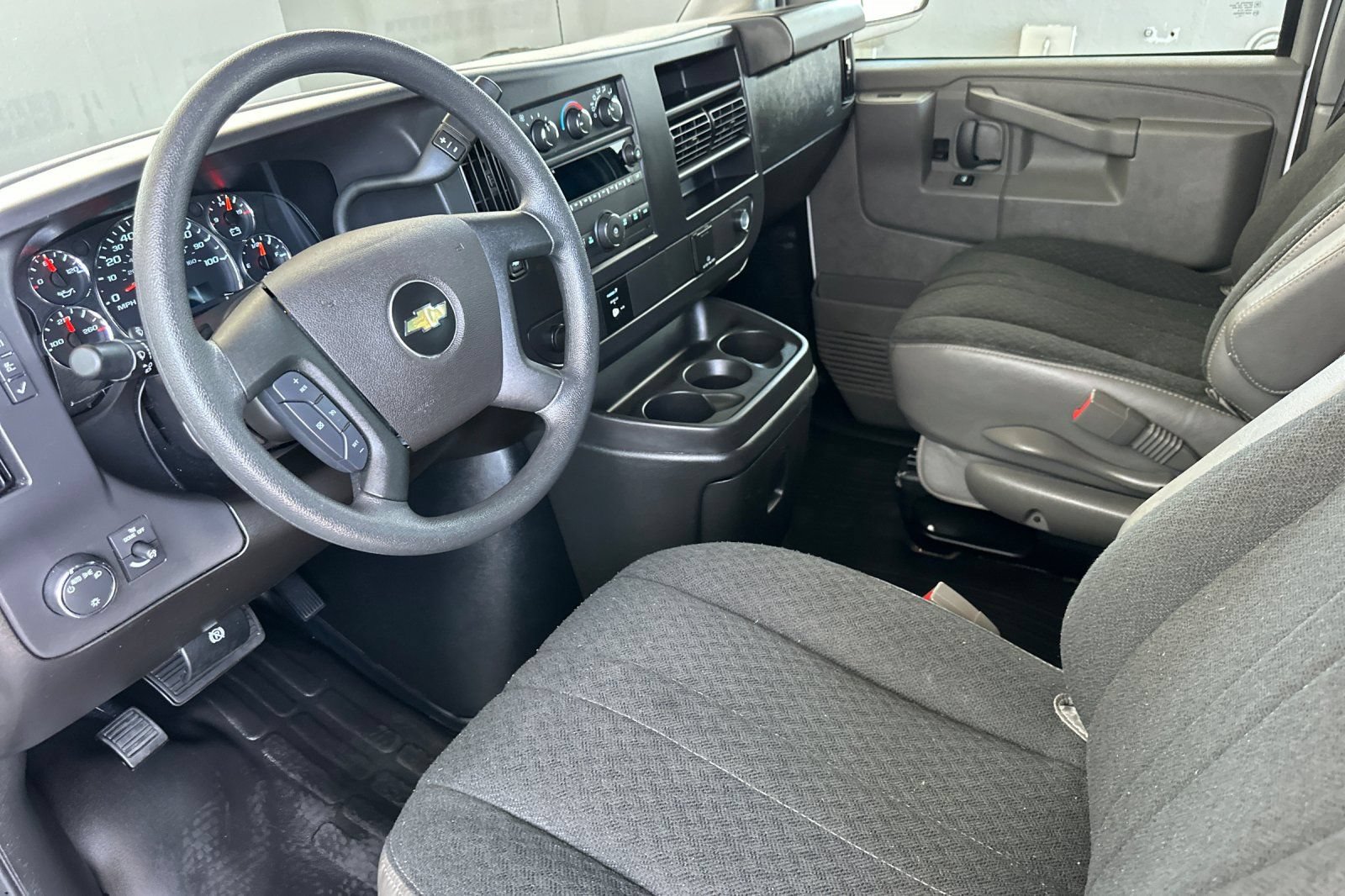 Certified 2025 Chevrolet Express 2500 w/ Driver Convenience Package RWD image 10
