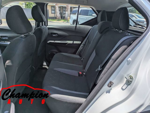 Used 2019 Nissan Kicks SV FWD image 17