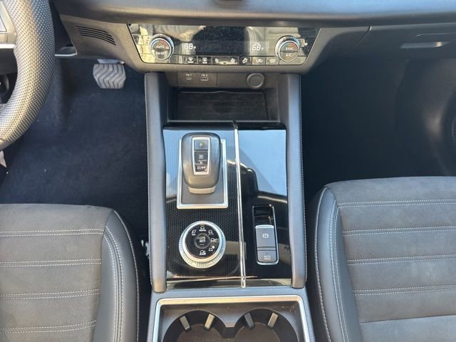 Used 2023 Mitsubishi Outlander SE image 13