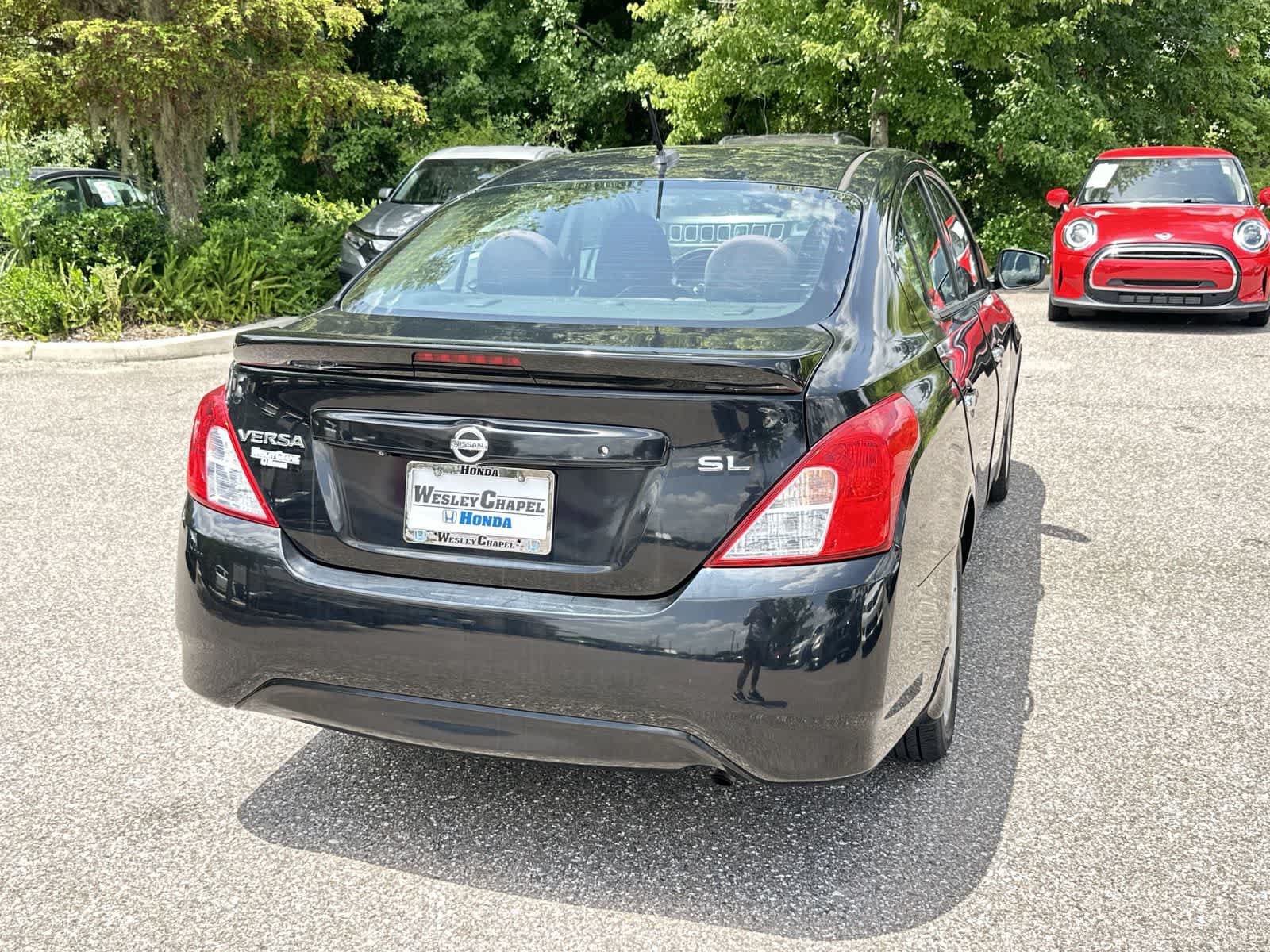 Used 2017 Nissan Versa FWD image 6